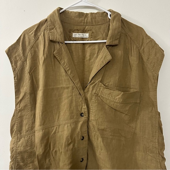 Free People We The Free brown‎ sleeveless linen Blend button-up top Vest Medium - Picture 2 of 6